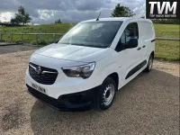Used Vauxhall Combo 100 HP (73 kW) 2021 White Van