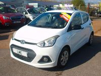 Used Hyundai i10 67 HP (49 kW) 2014 White Hatchback