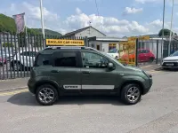 Used Fiat Panda Cross Cross 69 HP (50 kW) 2017 Green Hatchback