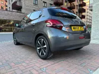 Begagnad Peugeot 208 S 2019 Grå Halvkombi