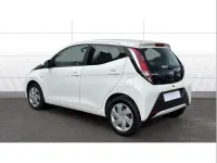 Used Toyota Aygo X-play 68 HP (50 kW) 2017 White Hatchback