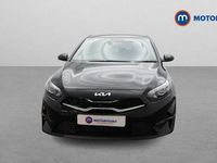 Usado Kia Ceed 160 HP (117 kW) 2023 Preto Citadino