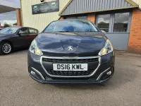 Used Peugeot 208 Allure 100 HP (73 kW) 2016 Grey Hatchback