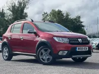 Used Dacia Sandero Lauréate 90 HP (66 kW) 2018 Red Hatchback
