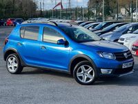 Gebraucht Dacia Sandero Ambiance 90 PS (66 kW) 2015 Blau Kleinwagen