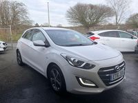 Used Hyundai i30 SE 100 HP (73 kW) 2016 White Hatchback