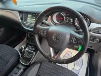 Gebraucht Vauxhall Astra SRi 145 PS (106 kW) 2020 Weiß Kleinwagen