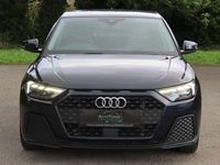 Usado Audi A1 Sportback Design 116 HP (85 kW) 2019 Azul Citadino