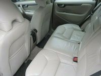 used Volvo V70 2.5