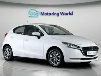 Usado Mazda 2 75 HP (55 kW) 2023 Branco Citadino