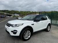 Used Land Rover Discovery 5 SE 2018 White SUV
