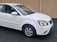 Used Kia Rio 108 HP (79 kW) 2010 White Hatchback