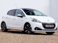Used Peugeot 208 S 82 HP (60 kW) 2018 White Hatchback