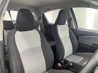 Used Toyota Yaris 111 HP (81 kW) 2018 Bronze Hatchback