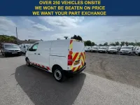 Used Vauxhall Vivaro Edition 100 HP (73 kW) 2019 White MPV