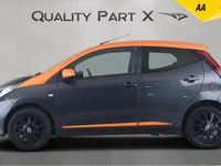 Begagnad Toyota Aygo Edition 72 HK (52 kW) 2021 Grå Halvkombi