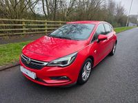 Used Vauxhall Astra Elite 200 HP (147 kW) 2018 Red Hatchback