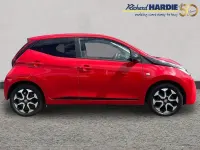 Used Toyota Aygo Trend 70 HP (51 kW) 2019 Red Hatchback