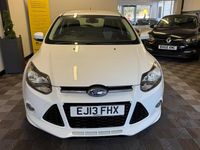 Used Ford Focus Zetec 115 HP (84 kW) 2013 White Estate