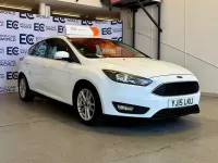 Used Ford Focus Zetec 125 HP (91 kW) 2016 White Hatchback