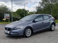 Usado Volvo V40 Momentum 122 CV (89 kW) 2016 Gris Utilitario