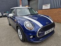 Usado Mini Cooper Hatch 136 HP (100 kW) 2016 Azul Citadino