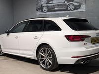 Used Audi S4 Comfort 354 HP (260 kW) 2018 Ibis white Estate