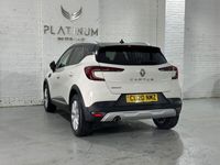 used Renault Captur (2020/20)Iconic TCe 130 auto 5d