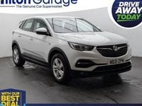 Used Vauxhall Grandland X Business Edition 131 HP (96 kW) 2021 White SUV