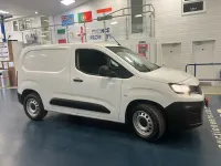 Used Peugeot Partner 100 HP (73 kW) 2021 White MPV