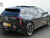 Begagnad Kia EV4 GT-Line S 147 kW (201 HK) 2025 Svart Halvkombi