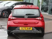 Used Hyundai i20 Advanced 101 HP (74 kW) 2025 Red Hatchback