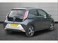 Gebraucht Toyota Aygo X-clusiv 69 PS (50 kW) 2016 Grau Kleinwagen