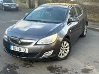 Używany Vauxhall Astra 2011 Szary Hatchback