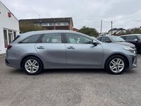 Used Kia Ceed Sportswagon 118 HP (86 kW) 2019 Silver Estate
