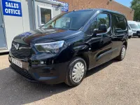 Second-hand Vauxhall Combo 2022 Negru Monovolum