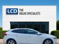 Used Volvo V40 SE 150 HP (110 kW) 2012 White Hatchback