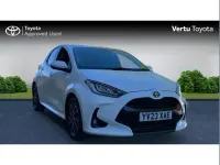 Used Toyota Yaris Hybrid Design 116 HP (85 kW) 2023 White Hatchback