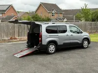 Used Peugeot Rifter Allure Premium 131 HP (96 kW) 2021 Grey MPV