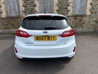 Usado Ford Fiesta Titanium 125 HP (91 kW) 2017 Branco Citadino