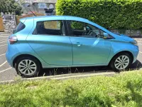 Used Renault Zoe Iconic 80 kW (109 HP) 2021 Blue Hatchback
