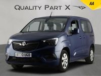 Second-hand Vauxhall Combo S 100 CP (73 kW) 2020 Albastru Monovolum