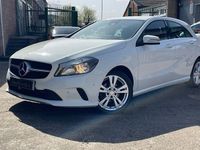 Used Mercedes A180 Executive 109 HP (80 kW) 2017 White Hatchback