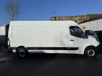 Used Vauxhall Movano Edition 135 HP (99 kW) 2021 White MPV