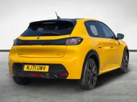 Used Peugeot 208 Premium 99 HP (72 kW) 2022 Yellow Hatchback