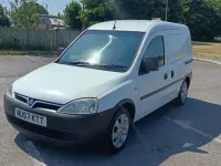 Used Vauxhall Combo 75 HP (55 kW) 2007 White MPV