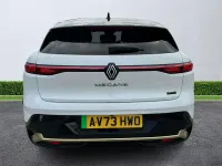 Gebraucht Renault Megane E-Tech Iconic 160 kW (218 PS) 2023 Weiß Kleinwagen