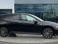 Second-hand VW Golf VIII Edition 130 CP (95 kW) 2023 Negru Hatchback