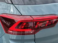 Usado VW T-Roc Black Edition 150 HP (110 kW) 2025 Azul SUV