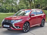 Used Mitsubishi Outlander P-HEV 2016 Red Estate